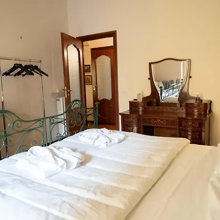 Un Salto Al Vomero By Dimorra Apartment *